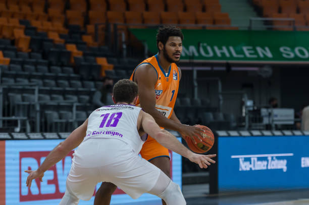 家们会与本 家们会与本